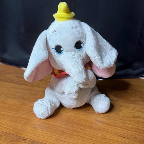 Disney Parks Babies Dumbo Elephant Stuffed Animal Plush Big Ears Soft Blanket - Picture 3 of 12